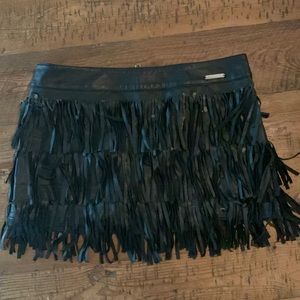 Girl’s fringes mini skirt
